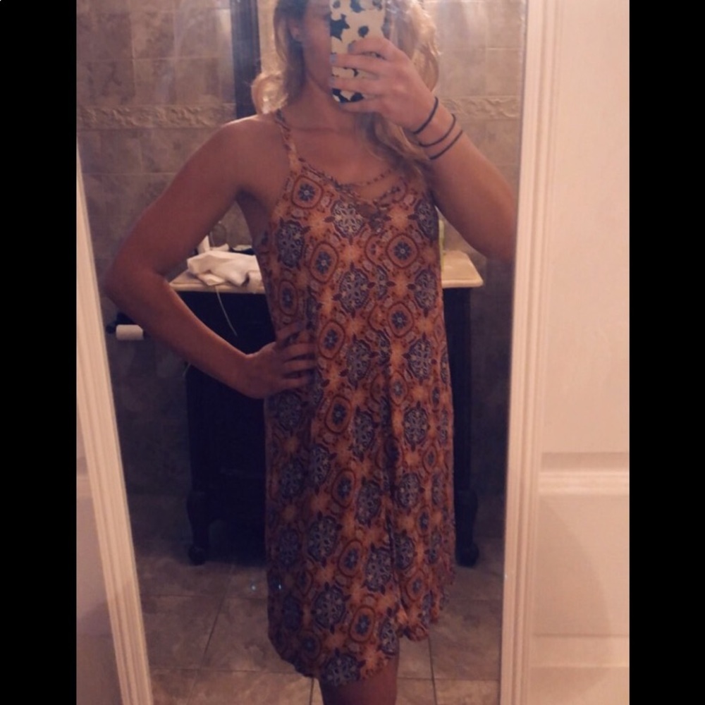 Swing Dress - Picture 8 of 8